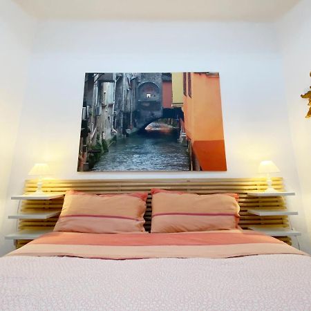 Loft Garden In Bologna'S Heart Ospedale Rizzoli Lägenhet Exteriör bild